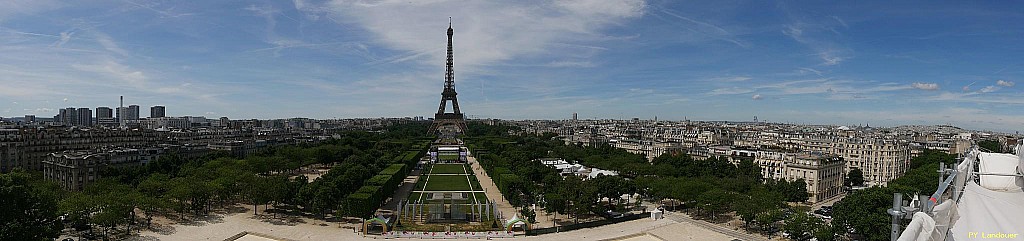 Paris vu d'en haut, 13 place Joffre (cole militaire