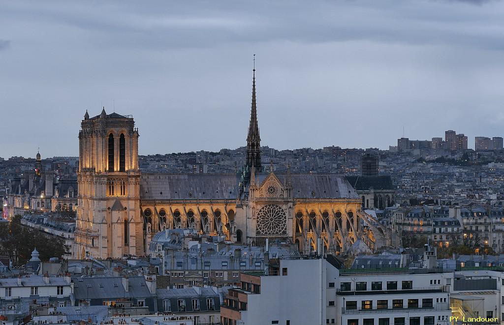 Paris vu d'en haut, Notre-Dame de nuit, 50 Rue Saint-Jacques
