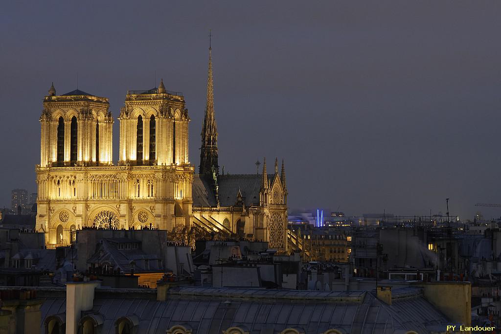 Paris vu d'en haut, Notre-Dame de nuit, 1 rue Danton