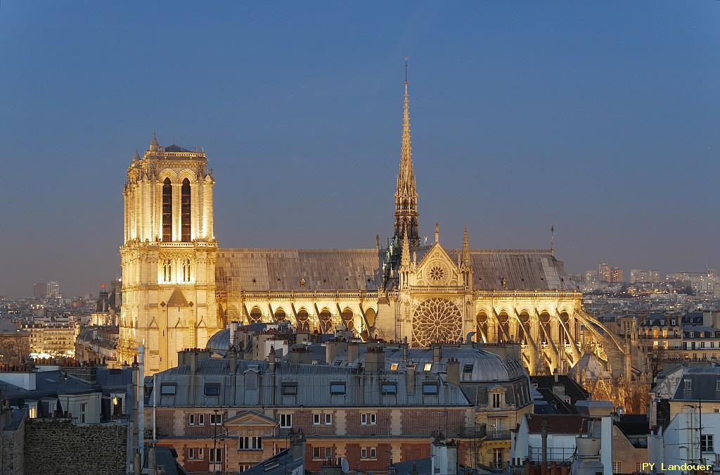 Paris vu d'en haut, Notre-Dame de nuit, 61 Boulevard Saint-Germain