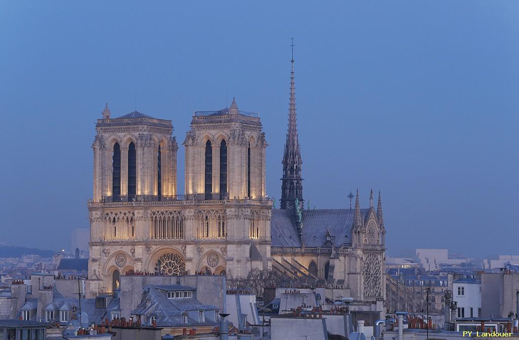 Paris vu d'en haut, Notre-Dame de nuit, 