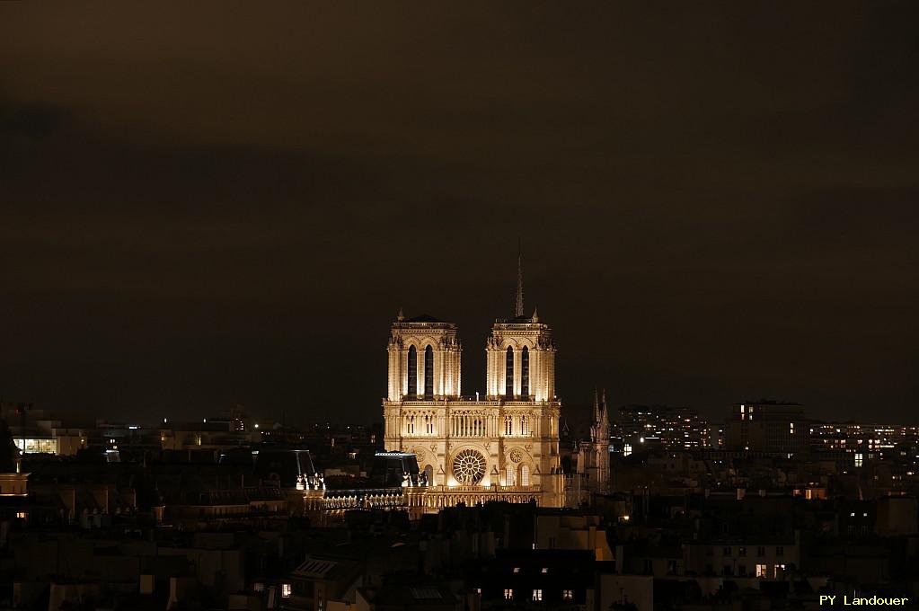 Paris vu d'en haut, Notre-Dame de nuit, 45 Rue des Saints-Pres ( de mdecine)