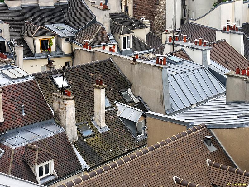 Paris vu d'en haut, Divers, 12 Rue Saint-Rustique