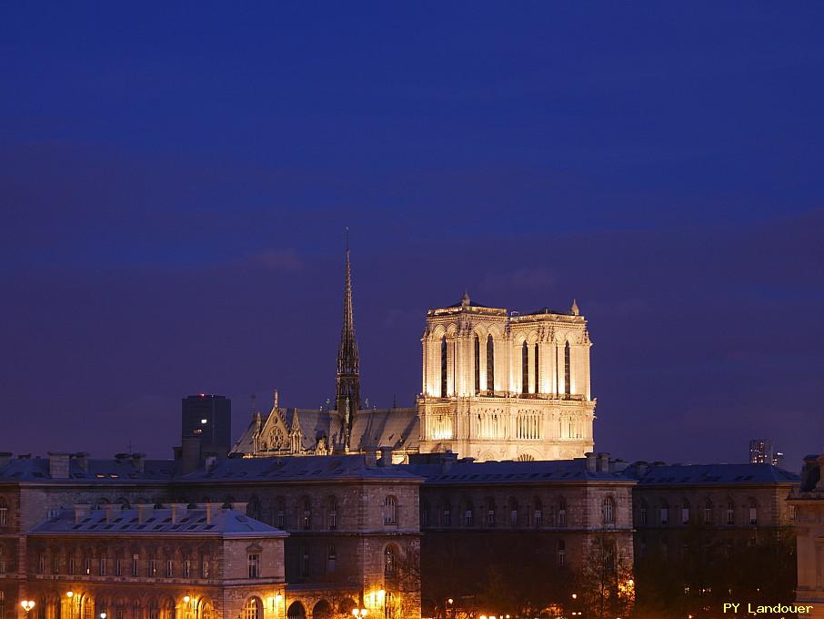 Paris vu d'en haut, Notre-Dame de nuit, 1 Place du Chtelet
